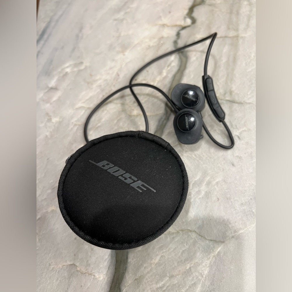 Bose SoundSport Wireless Sports In-Ear Earbuds, Black